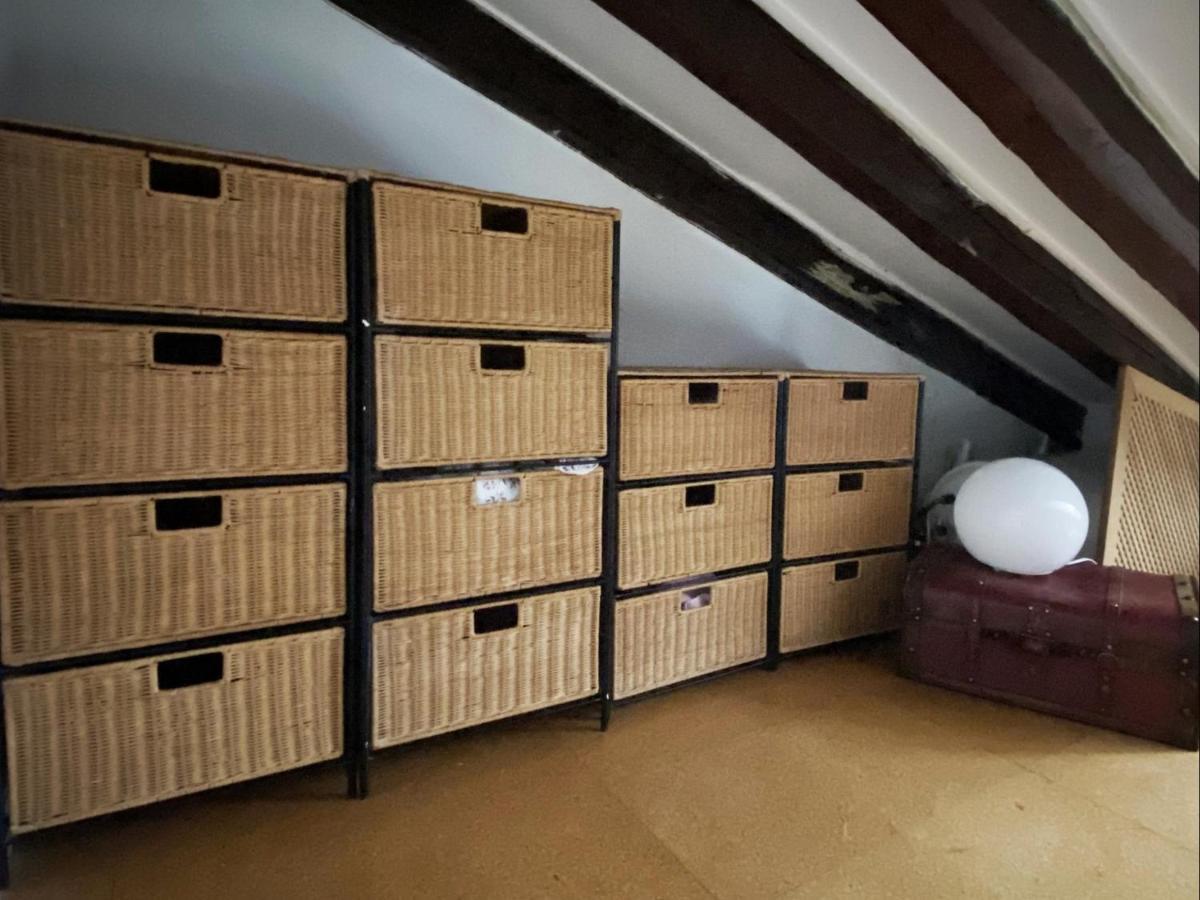 La Cueva De Leon Apartment Madrid Bagian luar foto